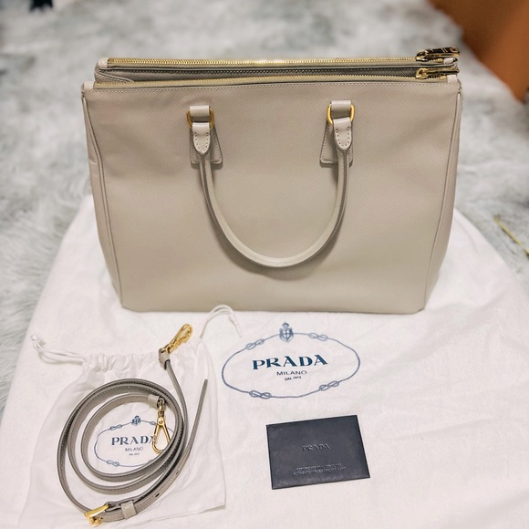 Large Prada Galleria Saffiano leather bag - Picture 4 of 14